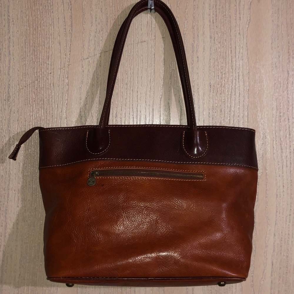 PRICED TO MOVE Florence Italian Leather Two-Tone Brown Tote Bag - Picture 5 of 13